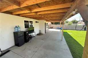 18470 7th St, Bloomington, CA 92316 - Photo 33