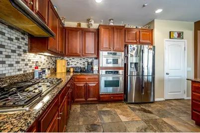 18668 Alderbrook Drive, Riverside, CA 92508 - Photo 13