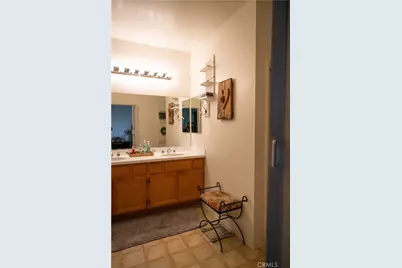 13018 Camden Lane, Victorville, CA 92392 - Photo 35