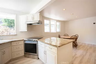 2475 Sunset Drive, Riverside, CA 92506 - Photo 19