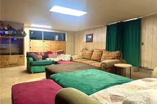 20320 Roads End Dr, Perris, CA 92570 - Photo 9