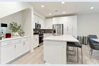 16040 Jamie Lane #9, Fontana, CA 92336 - Photo 11