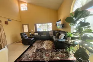 16960 Tusk Ct, Victorville, CA 92394 - Photo 5