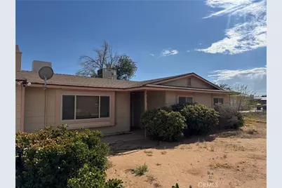 21815 Klickitat Avenue, Apple Valley, CA 92307 - Photo 3
