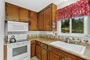 39566 Clearwater Dr, Oak Glen, CA 92399 - Photo 17