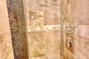 1301 N Orange Grove Ave, West Hollywood, CA 90046 - Photo 47