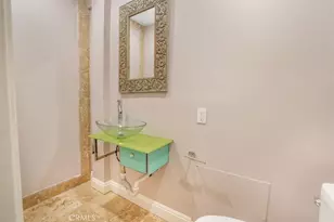 1301 N Orange Grove Ave, West Hollywood, CA 90046 - Photo 37