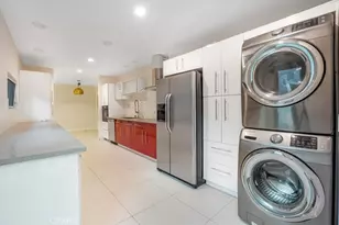 1301 N Orange Grove Ave, West Hollywood, CA 90046 - Photo 21