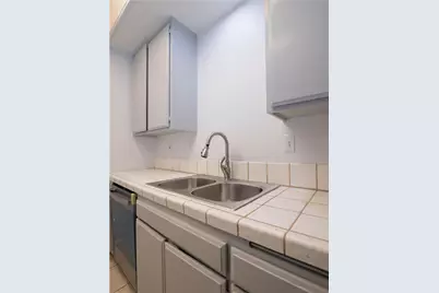 2823 W Ave K-12, Lancaster, CA 93536 - Photo 13