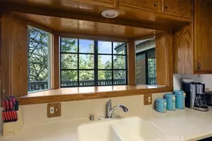 305 Auburn Dr, Lake Arrowhead, CA 92352 - Photo 9