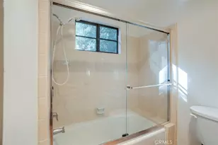 305 Auburn Dr, Lake Arrowhead, CA 92352 - Photo 25