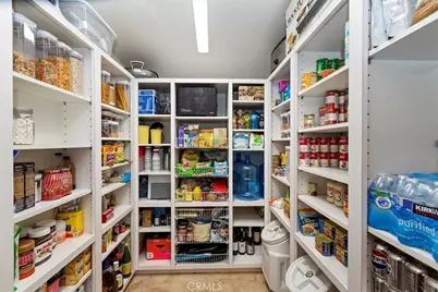 2100 Hathaway Place, Riverside, CA 92506 - Photo 17