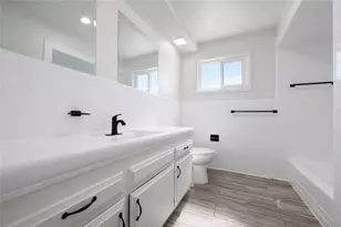 17468 Grevillea St, Fontana, CA 92335 - Photo 9