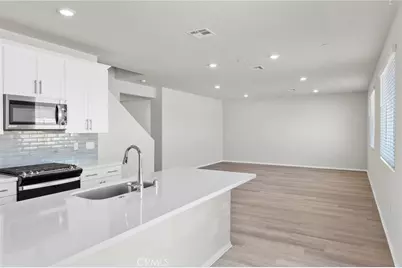 19409 Brush Creek Way, Lake Elsinore, CA 92532 - Photo 5