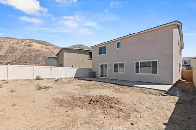 19409 Brush Creek Way, Lake Elsinore, CA 92532 - Photo 33