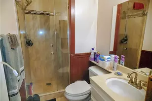 25011 Peachland Ave, Newhall, CA 91321 - Photo 11