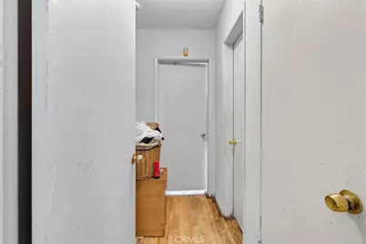 10022 Burnet Ave, Mission Hills (San Fernando), CA 91345 - Photo 15