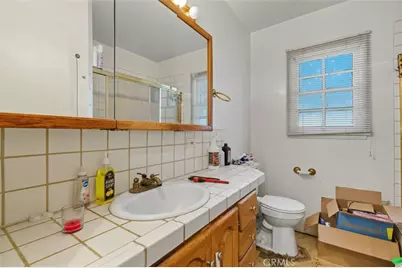 10022 Burnet Ave, Mission Hills (San Fernando), CA 91345 - Photo 19