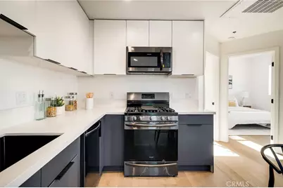 6082 W 18th Street, Los Angeles, CA 90035 - Photo 23