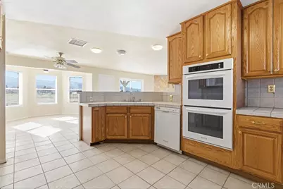 6895 Coyote Rd, Phelan, CA 92371 - Photo 13