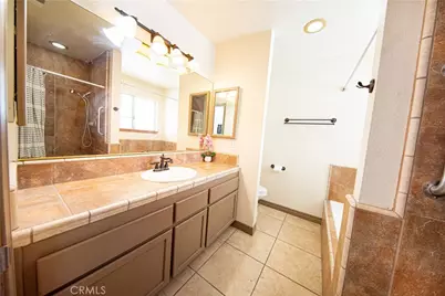 14024 Delaware Road, Apple Valley, CA 92307 - Photo 17