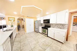 14024 Delaware Rd, Apple Valley, CA 92307 - Photo 21