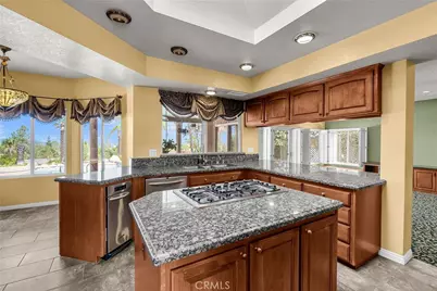 1249 Coronet Drive, Riverside, CA 92506 - Photo 9
