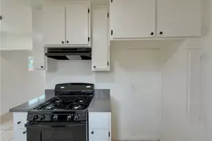 332 E Rosewood, Rialto, CA 92376 - Photo 9