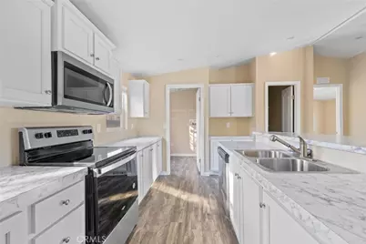 401 W Pottery, Lake Elsinore, CA 92530 - Photo 13