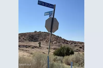 0 2 E Ave V-2, Palmdale, CA 93552 - Photo 1