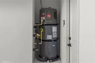 11585 Tigertail Rd, Moreno Valley, CA 92557 - Photo 17