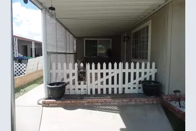 585 De Soto, Hemet, CA 92543 - Photo 5