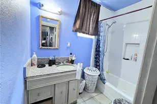 7011 7011 Bonsallo, Los Angeles, CA 90044 - Photo 15