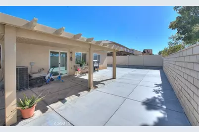 14776 Shetland Court, Victorville, CA 92394 - Photo 11