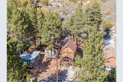 33332 Holcomb Creek, Green Valley Lake, CA 92341 - Photo 15