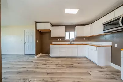 6525 Lindero, Phelan, CA 92371 - Photo 13