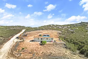 42525 Sable Dr, Hemet, CA 92544 - Photo 7