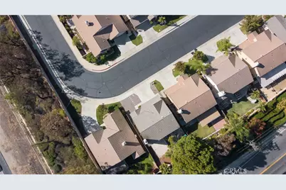 323 Camden Court, Corona, CA 92879 - Photo 3