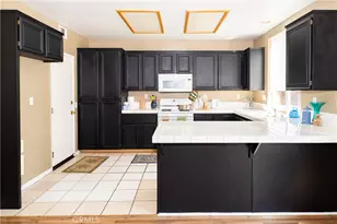 323 Camden Ct, Corona, CA 92879 - Photo 13