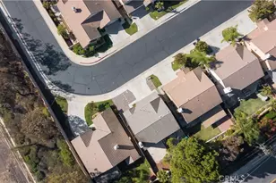 323 Camden Ct, Corona, CA 92879 - Photo 3