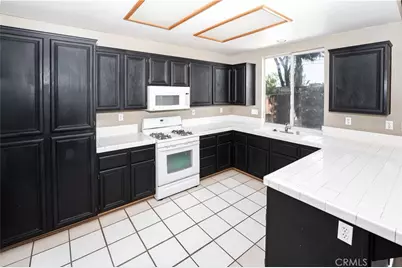 323 Camden Court, Corona, CA 92879 - Photo 13