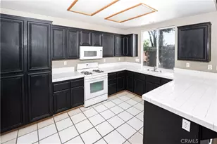 323 Camden Ct, Corona, CA 92879 - Photo 13