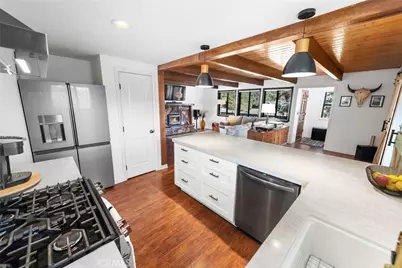 5313 Basel, Wrightwood, CA 92397 - Photo 15