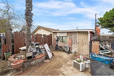 19597 Jurupa Avenue, Bloomington, CA 92316 - Photo 27