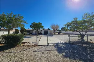 22725 Anoka, Apple Valley, CA 92308 - Photo 3