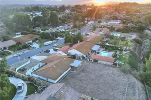 16464 Rancho Escondido, Riverside, CA 92506 - Photo 31