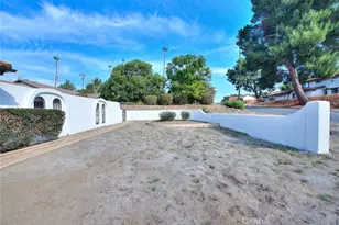 16464 Rancho Escondido, Riverside, CA 92506 - Photo 5