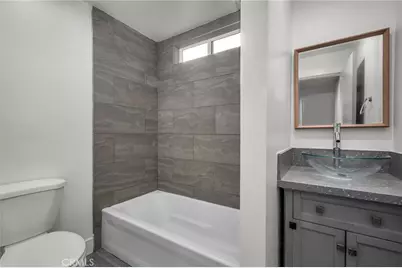 755 E 84th, Los Angeles, CA 90001 - Photo 11