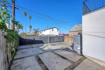 755 E 84th, Los Angeles, CA 90001 - Photo 23