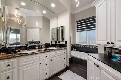 30391 Sparkle Drive, Canyon Lake, CA 92587 - Photo 15